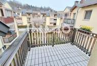 Sehr gepflegte und möblierte Eigentumswohnung im Dachgeschoss mit Balkon - Stadtrand von Waidhofen