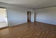 unbefristete 3 Zimmerwohnung mit Loggia und separater Küche