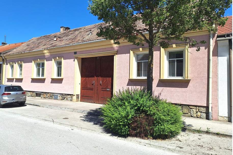 Großzügiges Bauernhaus mit 2 Stadeln, Kammern und Stallungen, Haus-kauf, 210.000,€, 2013 Hollabrunn