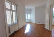 Schöne 4,5 Zimmer Altbau-Villenetage mit Gartennutzung und kleinem KFZ-Stellplatz
