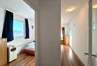 Helle 2-Zimmer-Eckwohnung mit Balkon und wunderschöner Aussicht