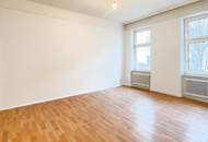 3 Zimmer mit Balkon, komplett neues Bad und WC