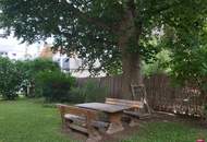 Ruhige Lage! Renovierungsbedürftige Dachgeschoßwohnung mit Potential!