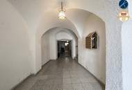 Zentrum: Leeres Zinshaus mit Ausbaupotenzial