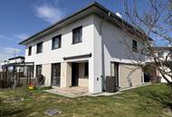 Moderne Doppelhaushälfte in schöner Siedlungslage mit Garten & Garage