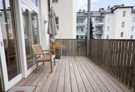 Stilvolle Altbauwohnung mit Terrasse und Carport in Klagenfurt am Wörthersee