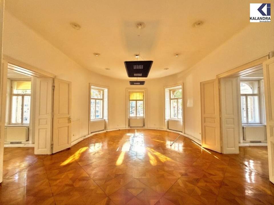 360 TOUR // KLASSISCHES ALTBAUBÜRO KARLSGASSE