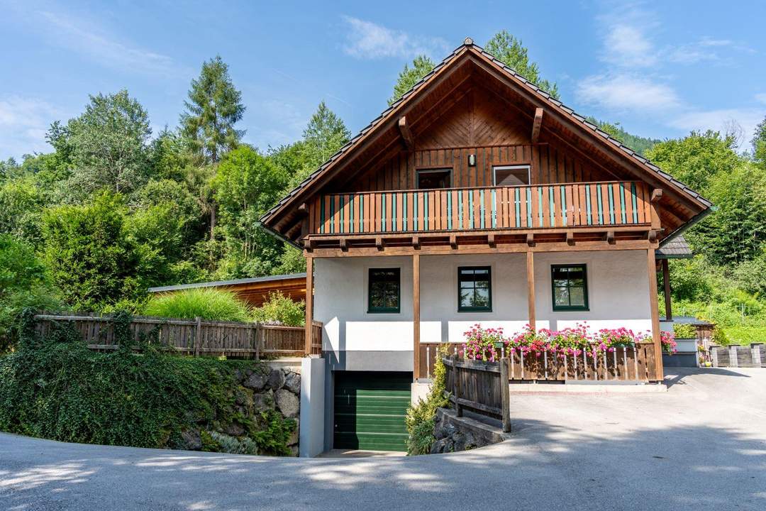 Hochwertiges Wohnhaus in Natur-, und Ruhelage