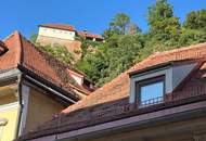 Großzügiger Altbau im Herzen der Stadt!