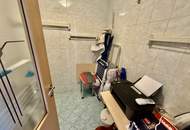 GROSSZÜGIGE VILLA IN BOCKFLIEß MIT 11 ZIMMER, POOL, DOPPELGARAGE UND WUNDERSCHÖNEM GARTEN