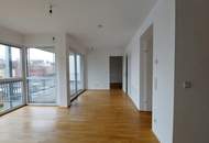 Traumhafte 2- Zimmer Wohnung mit Ruhe-Balkon in U-Bahnnähe – Ihr neues Zuhause wartet!