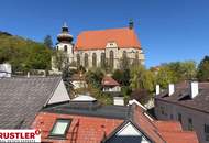 Stilvolle Altbauwohnung mit Balkon zur St. Othmar Kirche