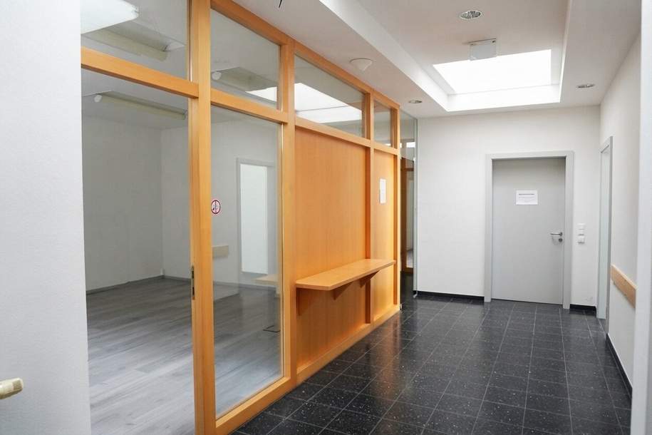 Attraktive Bürofläche mit Innenhof in 1100 Wien zu vermieten!, Gewerbeobjekt-miete, 1.381,41,€, 1100 Wien 10., Favoriten