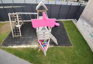 Eckreihenhaus mit Garten und Carport