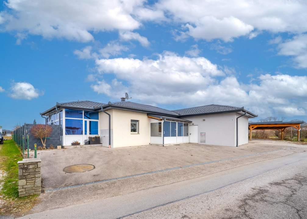 Wohnen auf einer Ebene - großzügiger Bungalow in Uttendorf