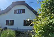 Wohnen wo andere Urlaub machen. Haus mit Nebengebäuden für Tierhaltung in traumhafter Aussichtslage im idylischen Burgenland.