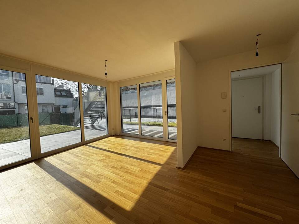 Sehr schöne Familienwohnung mit Terrasse und großer Gartenfläche (T 1.3 / EG)