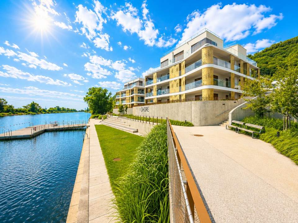 EXKLUSIVES WOHNEN AM WASSER: Fußbodenheizung & Kühldecke I waterline mit Badesteg I Sauna & Fitnessraum I Concierge Service I Luftwärmepumpe