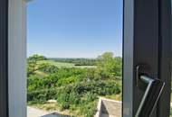 HERRLICHER AUSBLICK AN DER WAGRAMKANTE: MODERN, MASSIV & HOCHWERTIG WOHNEN IN DER WEINREGION MIT BESTER INFRASTRUKTUR