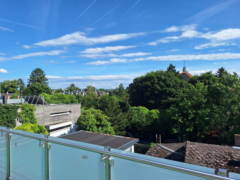 Baden: Stadthaus mit 2 Terrassen und Eigengarten