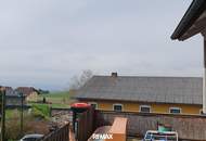 Wohnungspaket mit großer Halle in Aussichtslage