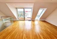 WOW! Lichtdurchflutete Traumwohnung mit hofseitiger Terrasse! Neues Lebensgefühl im Dachgeschoss mit perfekter Raumaufteilung + Kamin + Ideale öffentliche Anbindung! Jetzt zugreifen!
