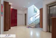 Modernes Wohnen am Lainzer Tiergarten – exklusive Villa mit Pool und Lift!