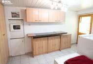 Schöne, ruhige Liegenschaft in guter Nachbarschaft - 145m² Wfl., 4,5 Zi., Doppelgarage, Carport, Keller und Pool!