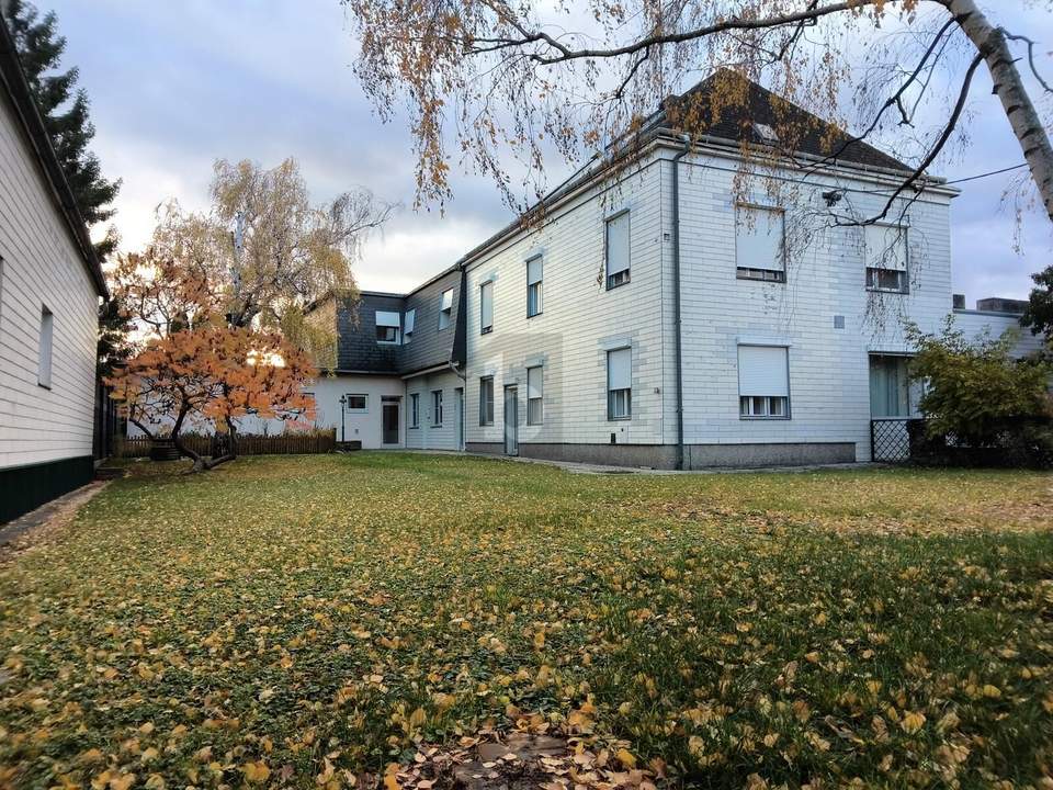 VORTEILHAFTE KOMBINATION AUS EXTRA VIEL FLÄCHE UND GEWERBLICHER NUTZUNG