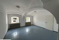 Vielseitige Gewerbefläche mit urigem Charme zu vermieten - z.B. als Atelier/Büro/Vereinslokal - direkt bei Knoten Linz