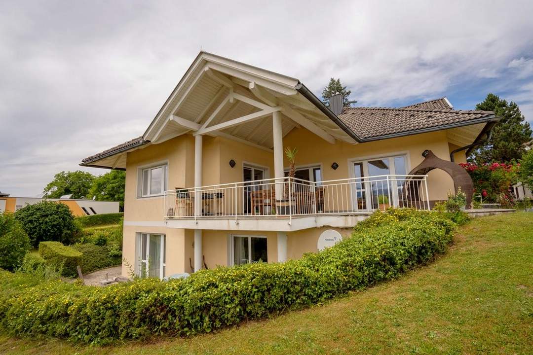 Geräumiges Wohnhaus mit vielen Möglichkeiten im Zentrum der Wörtherseegemeinde Schiefling