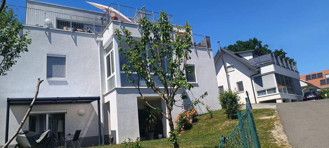 RARITÄT in Mariatrost: Exklusive 3-Zimmer-Wohnung mit Wintergarten, unverbaubarem Grünblick &amp; seitlichem Blick zur Basilika! Besichtigungsmöglichkeit: am Wochenende oder am Dienstag! Nutzen Sie die Chance! (Provisionsfrei)