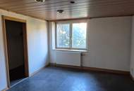 HAUS AUF KLEINEM GRUND IN GUTER LAGE