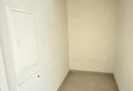 UNBEFRISTETE 2-Zimmer Neubauwohnung mit Freifläche + Extras im Haus