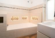 Baumeisterhaus in ökologischer Bauweise, Naturgarten, Photovoltaik