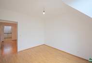 3-Zimmer-Wohnung im Dachgeschoß mit Loggia, Terrasse & Klima