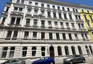 Prestigehaus Sanierungsbedürftige Altbauwohnung 3 Zimmer