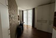 Moderne 3 Zimmer mit Balkon (teilmöbliert) und vielen Extras im Haus!