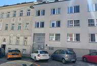 Top sanierte Dachgeschosswohnung in 1180 Wien – ideal für Singles & Paare
