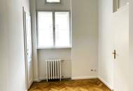 Großräumige 5-Zimmerwohnung im klassischen Altbau