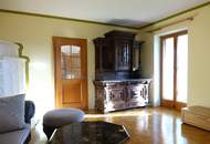 Familienfreundliches Wohnhaus mit Terrasse, schönem ebenen Garten, PV Anlage und Nebengebäude!