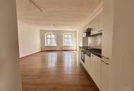 Geräumige 5 Zimmer-Wohnung in der Griesgasse 50! Familienwohnung oder WG!