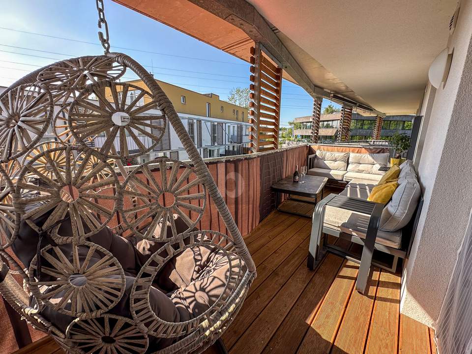 SUPER ZUSTAND IN RUHIGER LAGE MIT BALKON