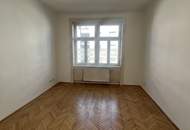 STUDENTEN AUFGEPASST! Zentral begehbare 6 Zimmer Wohnung mit Klopfbalkon! mit guter Anbindung in die City!