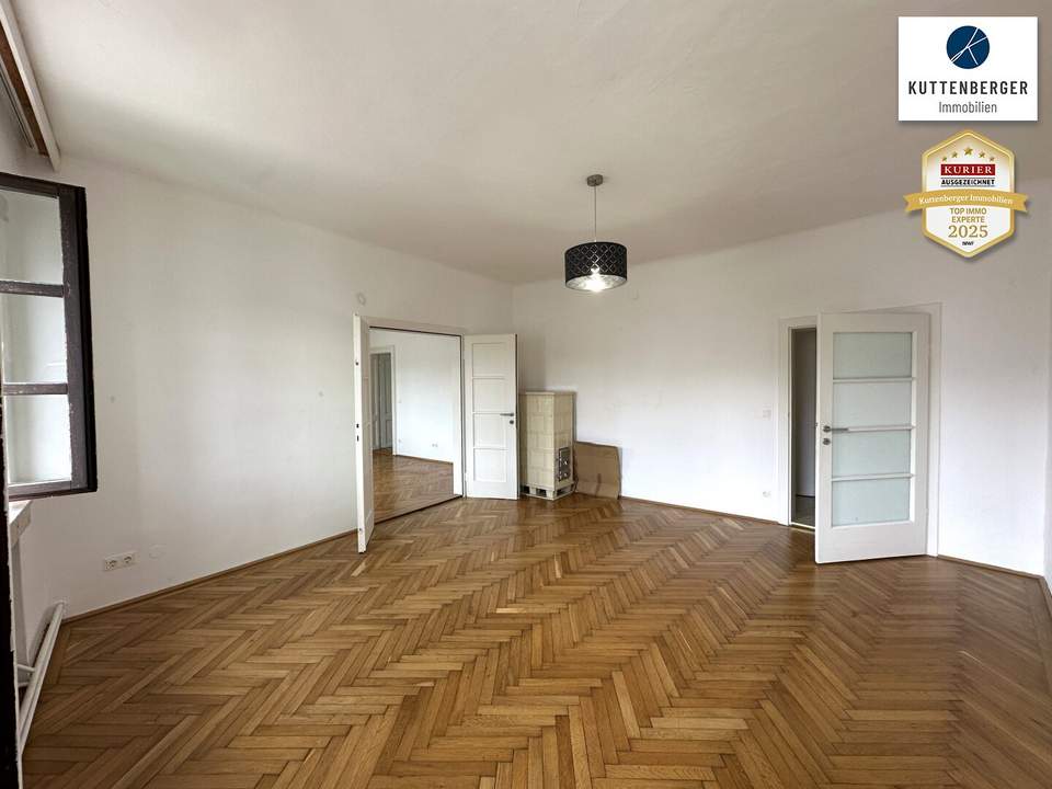 Helle Altbauwohnung in INNENSTADTLAGE!