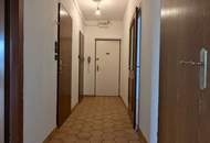 Wien-Penzing: adaptierungsbedürftige, gut geschnittene 2,5 Zimmer-Wohnung mit Loggia direkt an der U3 - Kendlerstraße