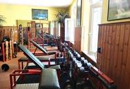 Preisreduktion! GUTE LAGE - MIT FREIEM GESCHÄFTSLOKAL UND MIETEINNAHMEN