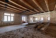 "Zauberhafter Dreikanthof mit großem Gartenparadies bei Tulln"