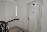 1010! Topmoderne 4-Zimmer-DG-Maisonette mit kleinem Balkon in toller Lage!