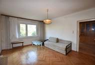 Renovierungsbedürftig mit Loggia und toller Anbindung in thermisch saniertem Gebäude